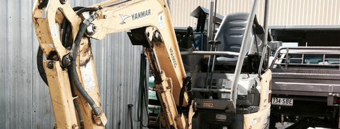 Hammond’s Automotive & Diesel Repairs - LBG 3