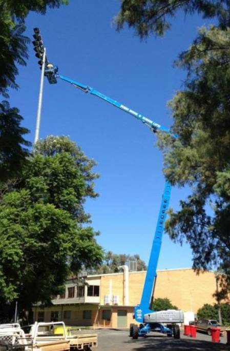 Dubbo Booms & Scissor Lifts - LBG 2