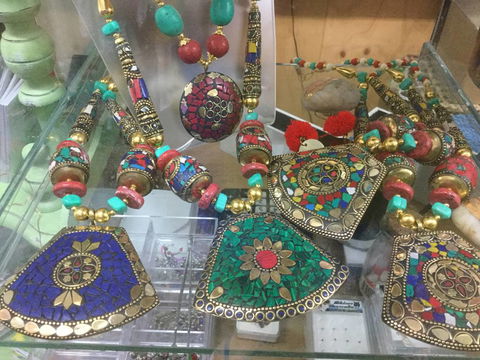 Sandy’s Bazaar - LBG 1