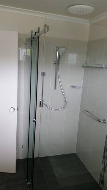 Bayview Home Solutions–Shower Screens - LBG 2