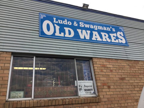 Ludo & Swagman’s Oldwares - LBG 0