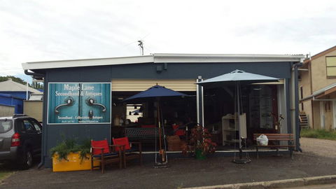 Maple Lane Secondhand & Antiques - LBG 0