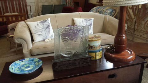 Maple Lane Secondhand & Antiques - LBG 1