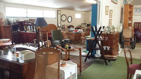 Maple Lane Secondhand & Antiques - LBG 3