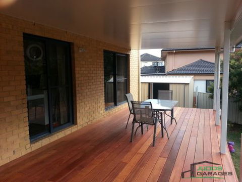 Judd’s Garages - LBG 5