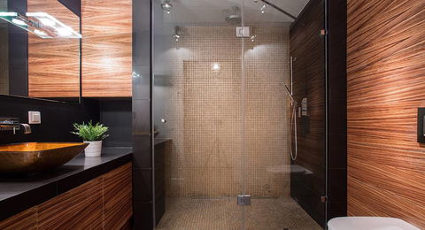 Showertech - LBG 4