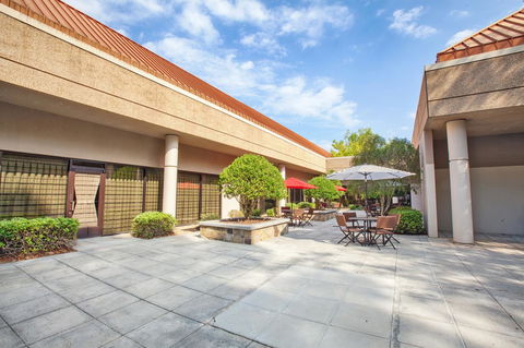 Peachtree Hotel And Conference Center - LBG 22