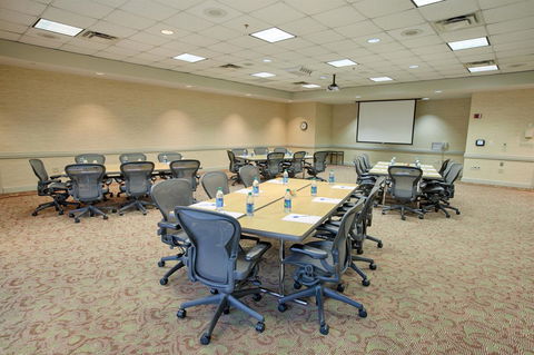 Peachtree Hotel And Conference Center - LBG 21