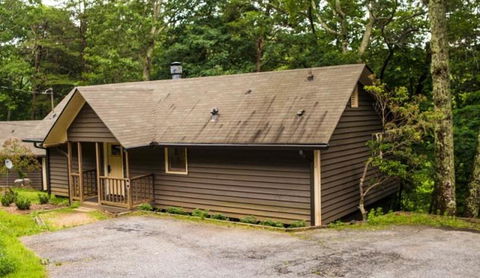 Amicalola Falls State Park And Lodge - LBG 32