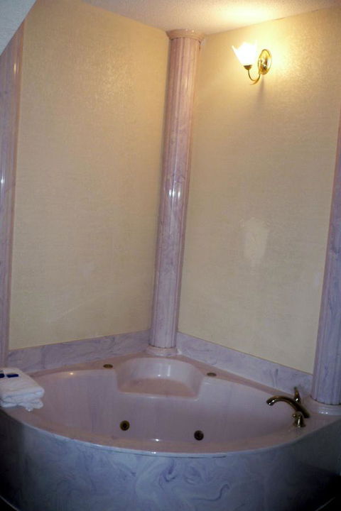 Dawson Village Inn - LBG 30