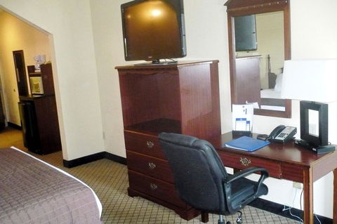 Dawson Village Inn - LBG 28