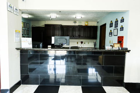 Days Inn By Wyndham Villa Rica - LBG 6