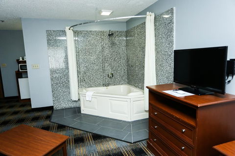 Days Inn By Wyndham Villa Rica - LBG 25