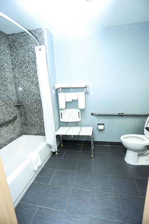 Days Inn By Wyndham Villa Rica - LBG 31