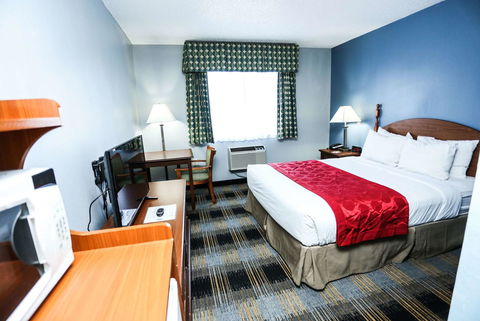 Days Inn By Wyndham Villa Rica - LBG 42