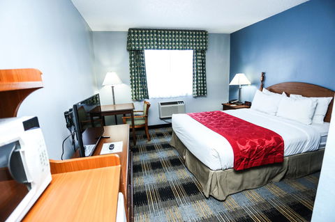 Days Inn By Wyndham Villa Rica - LBG 28