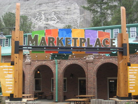 Stone Mountain Inn - LBG 18