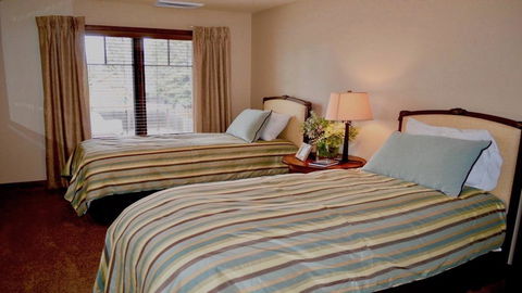 Alpine Village Suite 205 - LBG 5