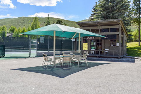 Fairway Family Getaway - LBG 43