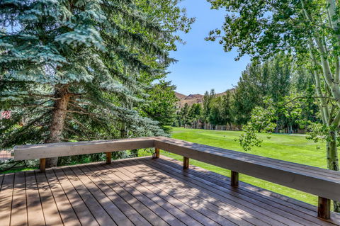 Fairway Family Getaway - LBG 32