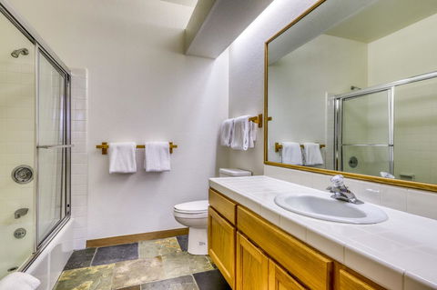 Fairway Family Getaway - LBG 15