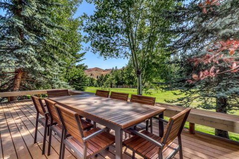 Fairway Family Getaway - LBG 30