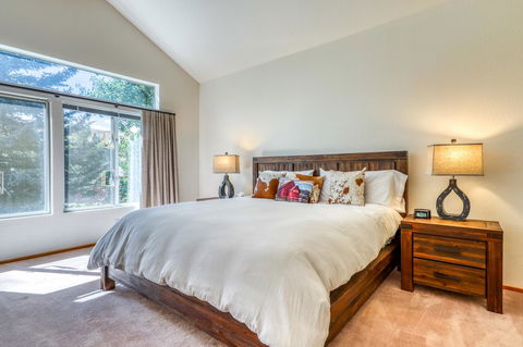 Fairway Family Getaway - LBG 17