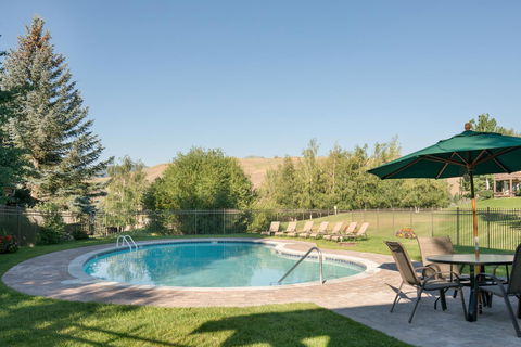 Fairway Family Getaway - LBG 38