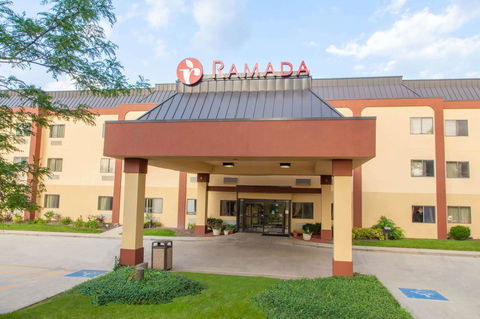 Ramada By Wyndham Bolingbrook - LBG 0