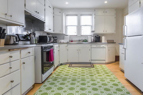 2Kingbed-Walkscore94-4KTV-WIFI - LBG 29