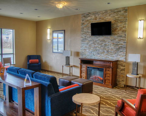 Comfort Suites Plymouth - LBG 12
