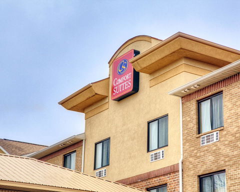 Comfort Suites Plymouth - LBG 9