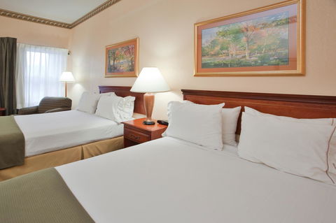 Holiday Inn Express Plymouth - LBG 25