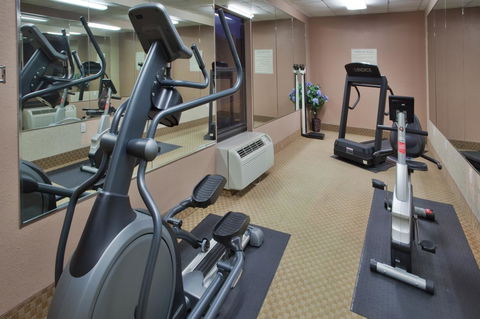 Holiday Inn Express Plymouth - LBG 2