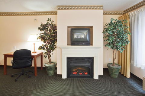 Holiday Inn Express Plymouth - LBG 19