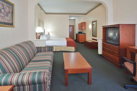 Holiday Inn Express Plymouth - LBG 12