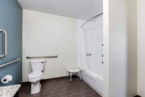 Sleep Inn & Suites Ankeny - Des Moines - LBG 29