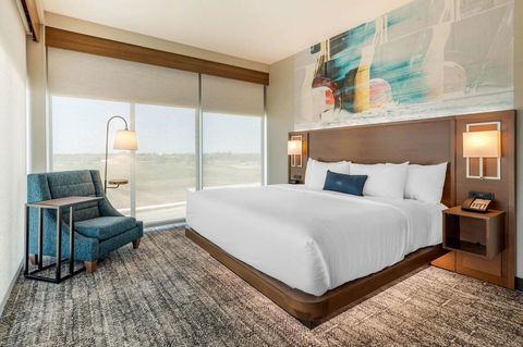 Cambria Hotel Bettendorf - Quad Cities - LBG 10