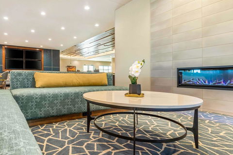 Cambria Hotel Bettendorf - Quad Cities - LBG 8