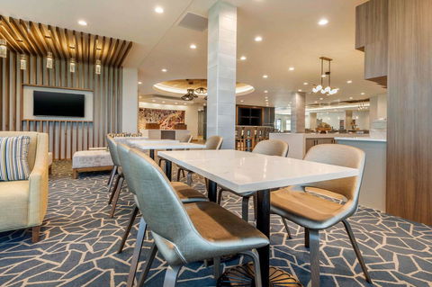 Cambria Hotel Bettendorf - Quad Cities - LBG 3
