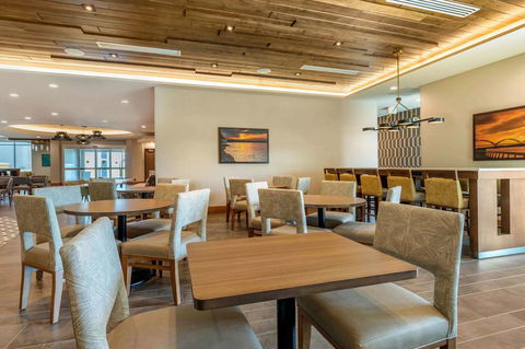 Cambria Hotel Bettendorf - Quad Cities - LBG 38