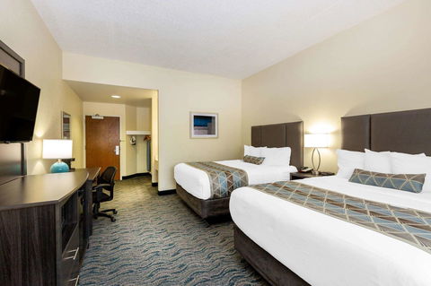Baymont By Wyndham Des Moines Airport - LBG 0
