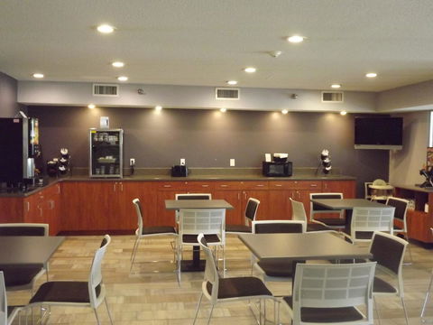 MICROTEL Inn And Suites - Ames - LBG 21