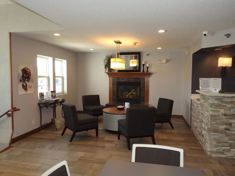 MICROTEL Inn And Suites - Ames - LBG 24