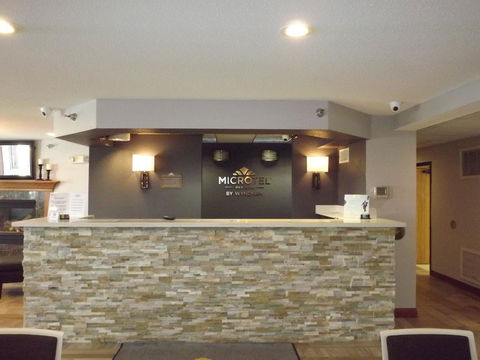 MICROTEL Inn And Suites - Ames - LBG 20