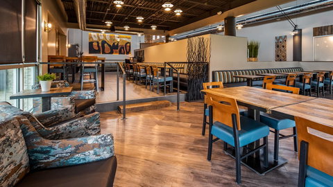 Best Western Premier Ankeny Hotel - LBG 9