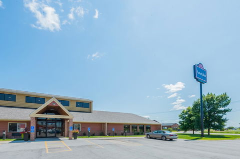 AmericInn By Wyndham Ames - LBG 18