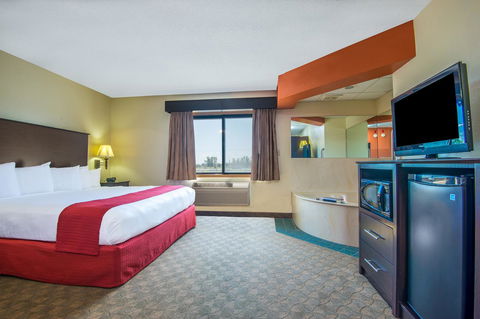 AmericInn By Wyndham Ames - LBG 12