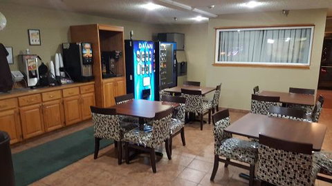 Super 8 By Wyndham Ankeny/Des Moines Area - LBG 12