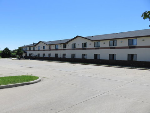 Super 8 By Wyndham Ankeny/Des Moines Area - LBG 8
